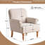 Fauteuil rembourré en bois-397560427