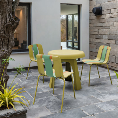 Holiday - Paquet de 4 chaises à blocs de couleur à rayures modernes - Siège en plastique PP intérieur / extérieur et pieds en métal robustes - pour le salon, le balcon, le café et la terrasse