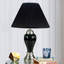 Lampe de table en céramique de 68,5 cm de hauteur, en forme d'urne, fini argent/noir, abat-jour en lin-429265587-429265591