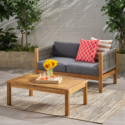 TABLE D'AMOUR ET CAFÉ
