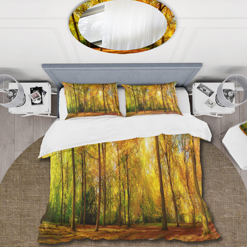 Sunshine Through The Autumn Forest - Ensemble de housse de couette Cabin & Lodge - Microfibre de polyester
