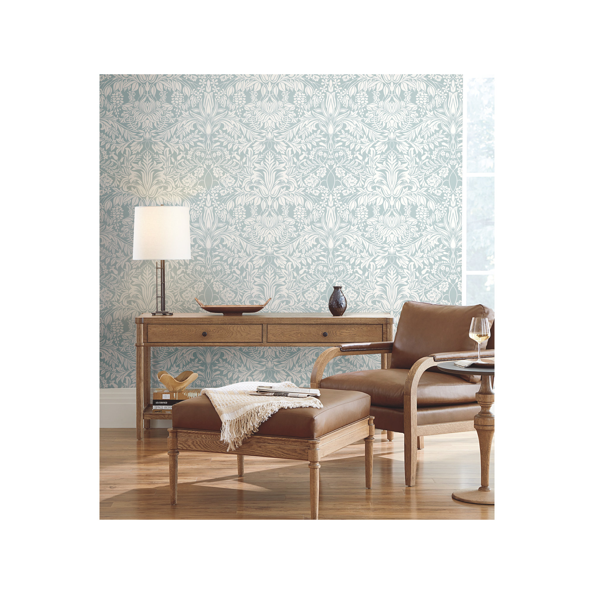 Harmonia Floral Wallpaper, Light Blue
