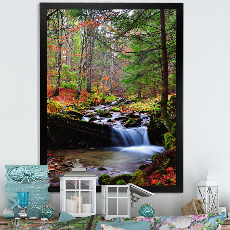 «Beautiful Autumn Forest Waterfall II», œuvre d'art traditionnelle sur toile, H 12 po x l 8 po x P 1 po