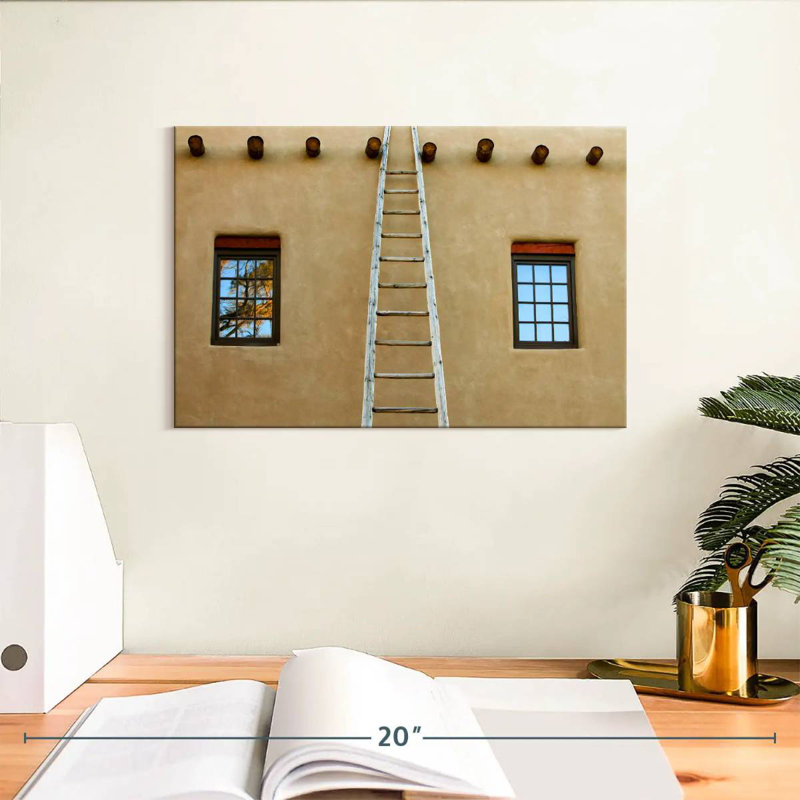 Escalier Adobe, H 8 po x l 12 po