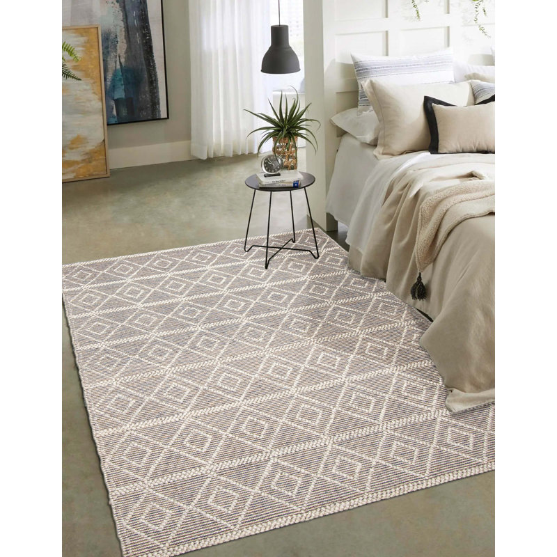 Tapis brun Iagulli 5 pi 2 po x 7 pi 5 po