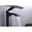 Robinet de lavabo de salle de bain à poignée simple avec bonde escamotable Waterfall-125382373