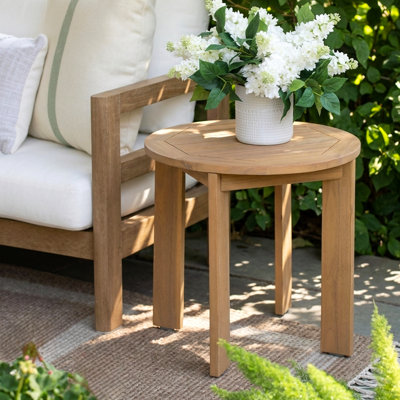 Burlow Mid-Century Modern Acacia Wood Outdoor Side Table with Round Slatted Top for Balcony, Garden, Poolside & Backyard