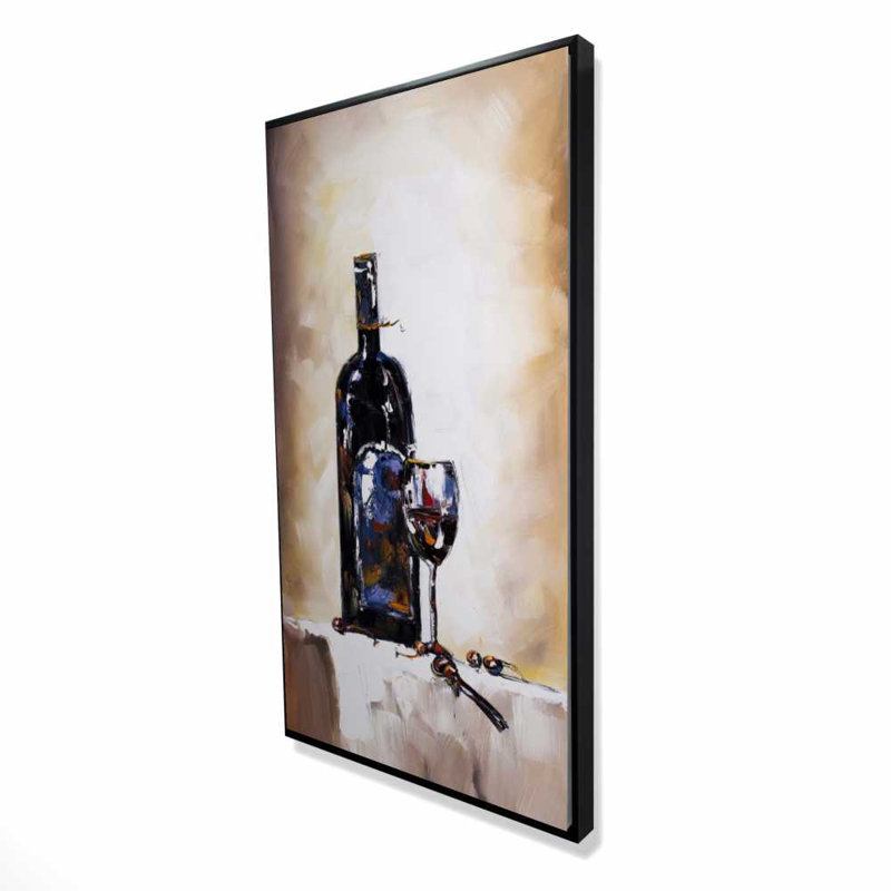 Bouteille et verre sur fond brun