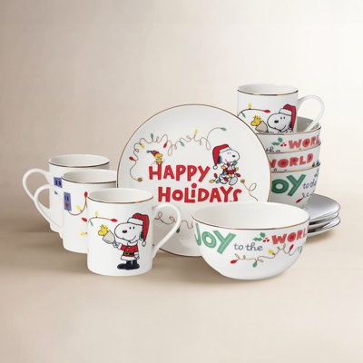 Snoopys Christmas Porcelain Dinnerware Set