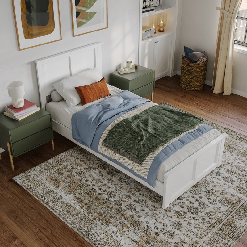 Lit bas en bois massif Patillo avec pied de lit assorti, Simple TG, Blanc