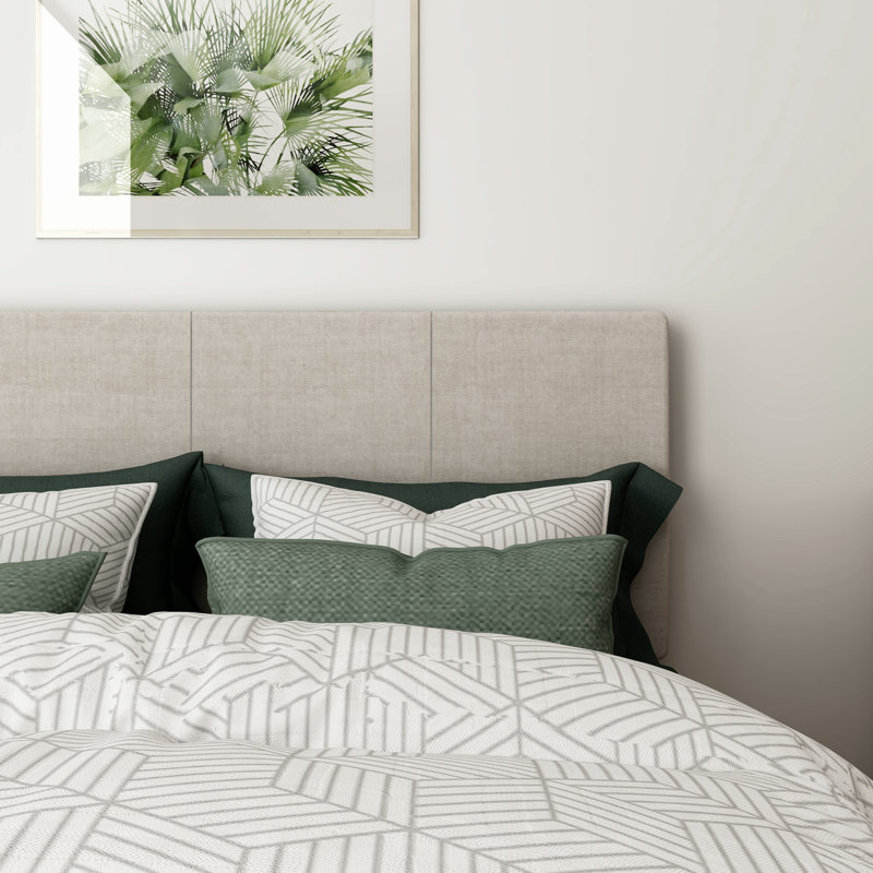 Arinola Upholstered Platform Bed, Knotty Oak/Beige