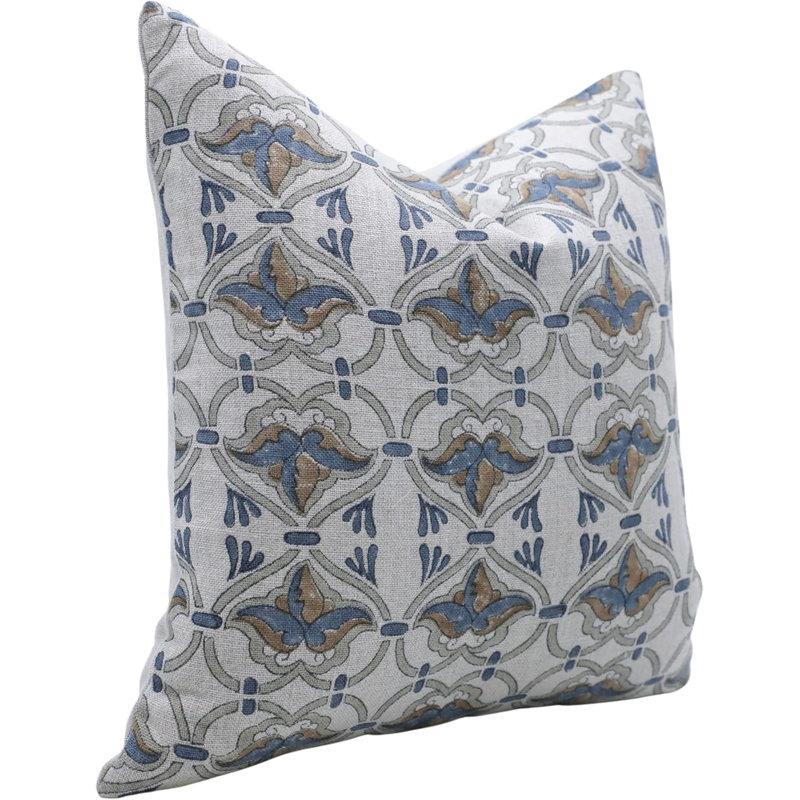 Housses de coussin fabriquées à la main de luxe Fab divine, Haridyavan, Motif floral bleu; imprimé en bloc, H 24 po x l 24 po