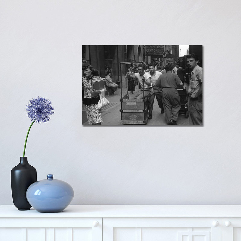 Charles James Story Men Pushing Carts (NYC, 1949) by Ruth Orkin - Print on Canvas, Wrapped Canvas, 30.48 cm H x 45.72 cm W