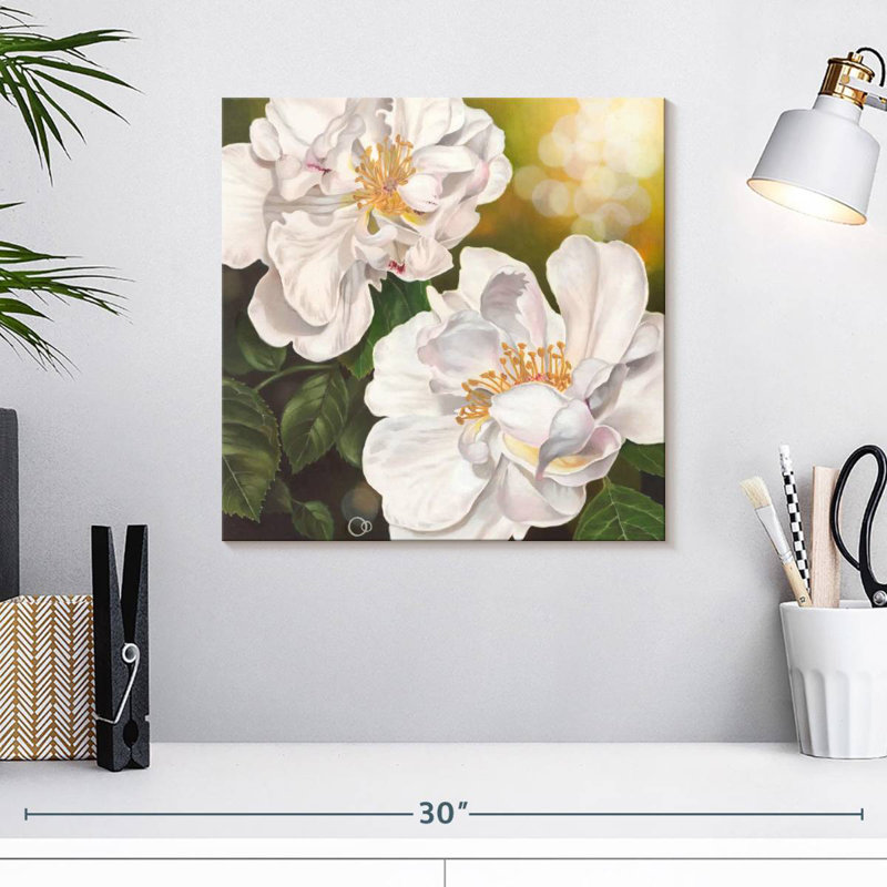 Harnek Floral Purity, 16" H x 16" W