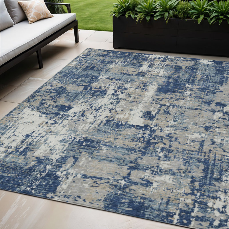 Tapis extérieur lavable abstrait bleu marine, gris et ivoire 5 pi x 8 pi