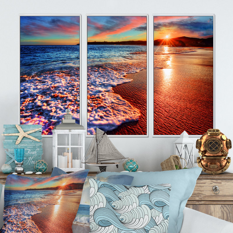 Placid Shore and Whimsical Clouds I - ensemble d'art mural sur toile encadré nautique et côtier, L 36 po x H 20 po x P 1 po