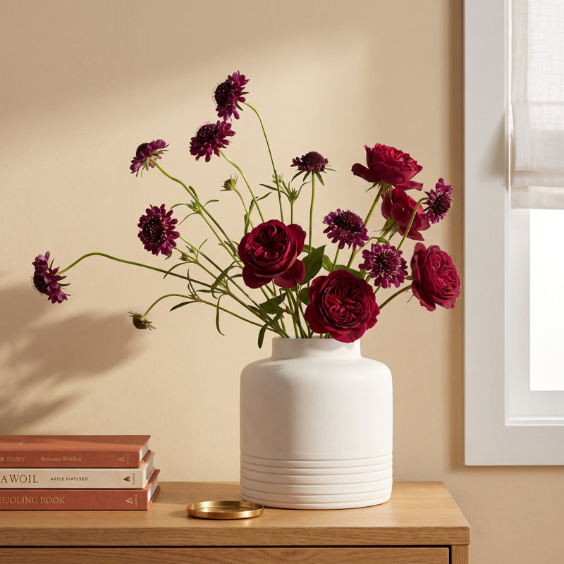 Caselyn Marble Table Vase 1