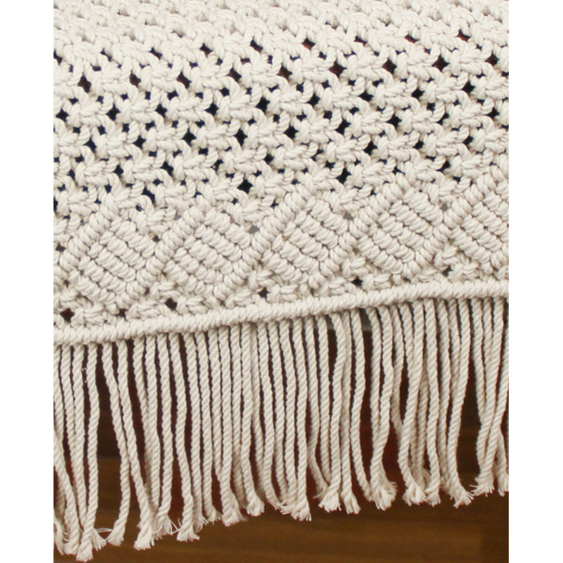 Arsula Runner Yarn Table Runnner, White