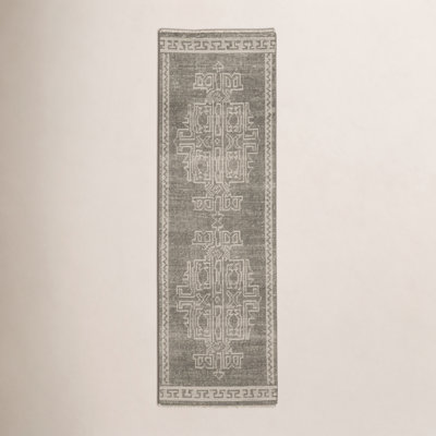 Mira Ques Area Rug
