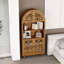 Armoire arquée en bois sculpté