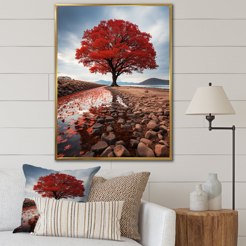 Reproduction d'art sur toile, arbres monochromes rouges et gris «Solitude I», H 20 po x l 12 po x P 1 po, Cadre flottant doré
