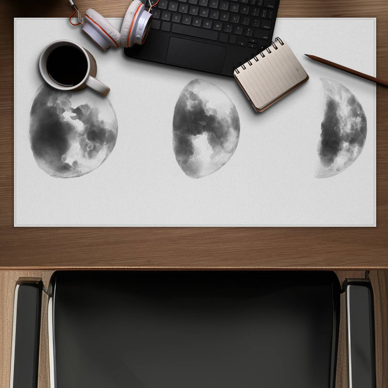 Black and white eclipse - 14.00"x24.25" Desk mat