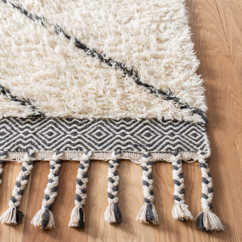 Powell Hand Woven Wool Southwestern Rug, Rectangle 5' x 8'