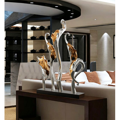 Luxury-sleek resin decorations