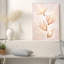 Tableau mural sur toile représentant des boutons de fleurs et des graines sur fond de marbre rose et or-2023875740