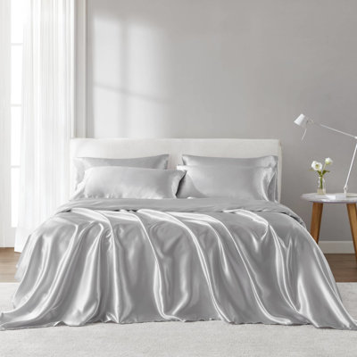 Twin 100% Satin 4 Pcs Grey Luxury Sheet - Wrinkle , Smooth Texture, Tames Frizz, Fitted For 16" Mattresses, Open Ended Pillowcases, Reduces Hair Breakage, Fits