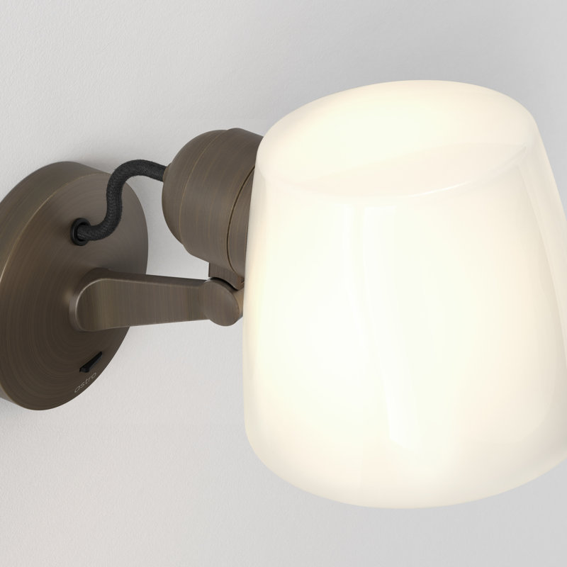 Imari 1 - Light Spotlight, Bronze