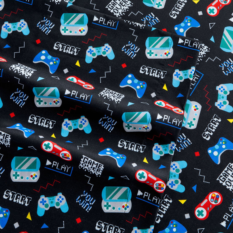 Game On 4pc Full Sheet Set, Black/Controllers, Full Sheet Set with 2 Pillowcases