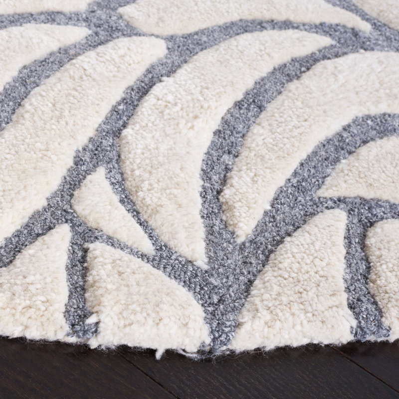 Tapis ivoire Atsush, Rond 7 pi