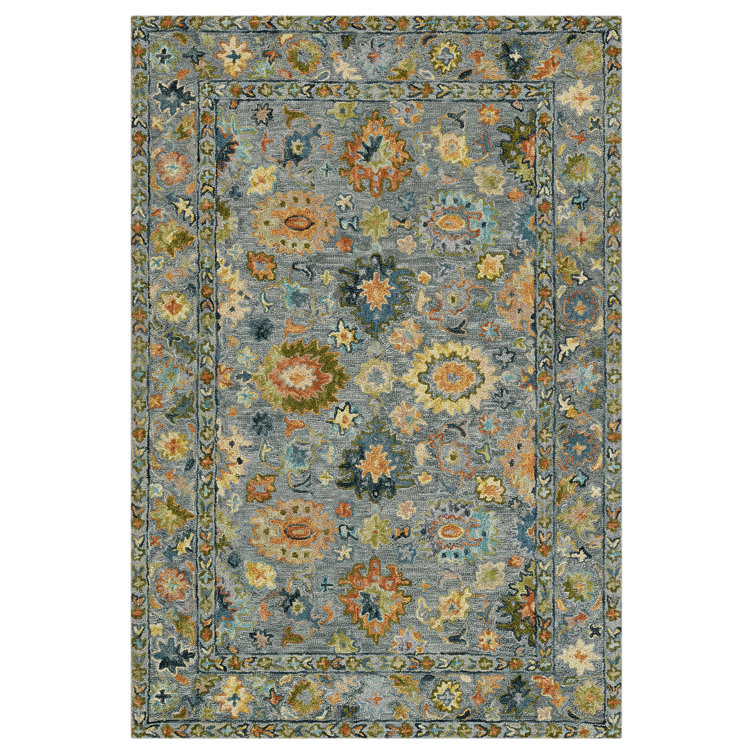 Dharmendera Traditional Gray Hand-Hooked Area Rug