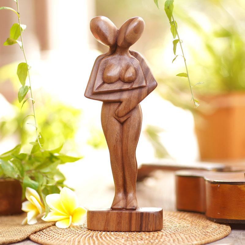 Daray Figurines & Sculptures