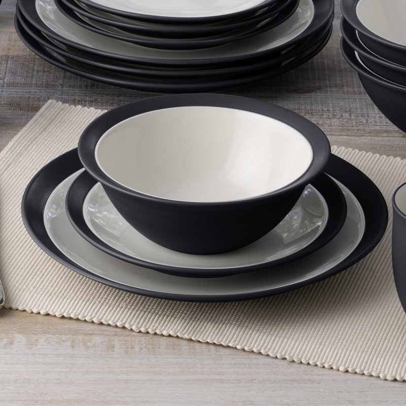 Noritake Colorwave Curve Dinner Plates 11", Graphite