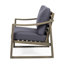Fauteuil club gris foncé avec coussins en bois et en tissu d'eau pour l'extérieur, accoudoirs inclinés