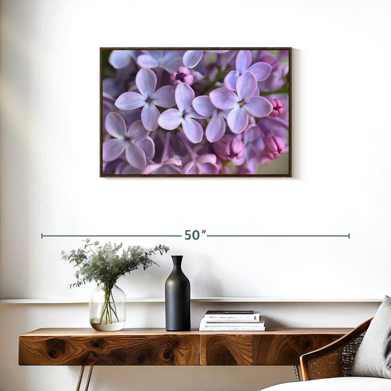 Fleurs de lilas de près, Cadre flottant noyer, 31 po x 21 po