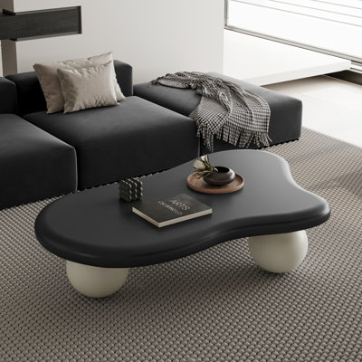 Table basse de 47 pouces en forme de nuage avec 3 pieds sphériques pour le salon