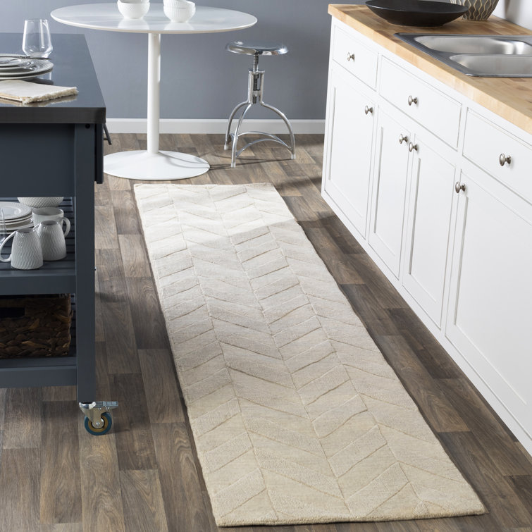 Zora Wool Chevron Indoor Rug