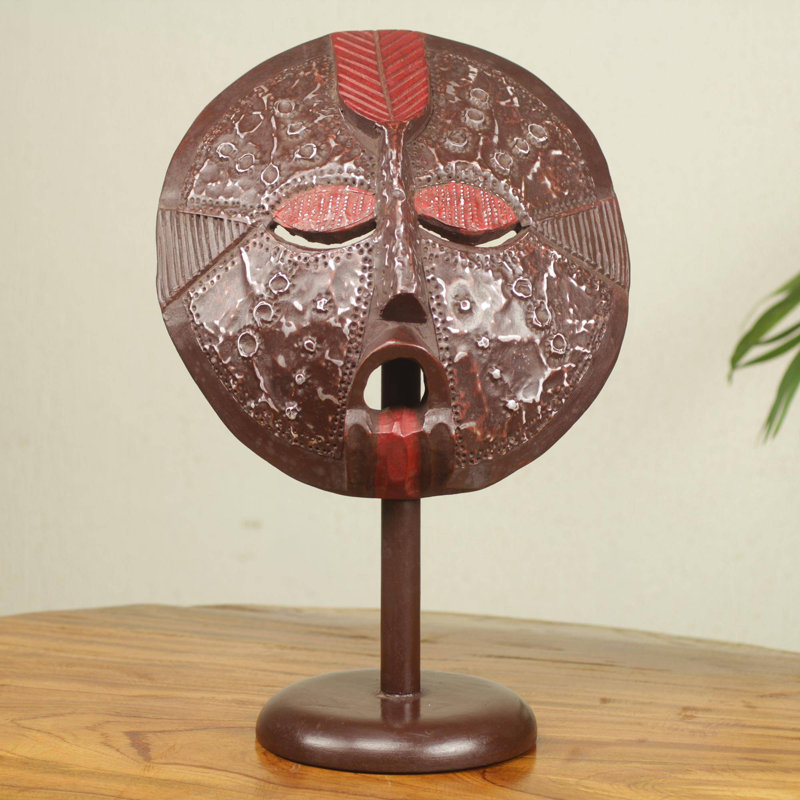 Fritete masque sculpture McHenry