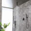 Pomme de douche de luxe à système de douche mural en laiton massif avec valve brute-125422274