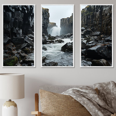 «Waterfall River Scenery - Waterfall», ensemble de reproductions d'art mural
