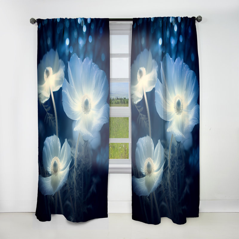 Eliphalet - Pétales et beauté blancs bleus II - Rideau floral - Velours obscurcissant - 1 panneau, L 52 po x L 84 po
