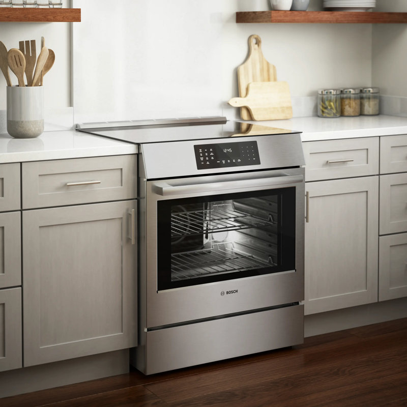 800 Series Kitchen Package With Induction Range
