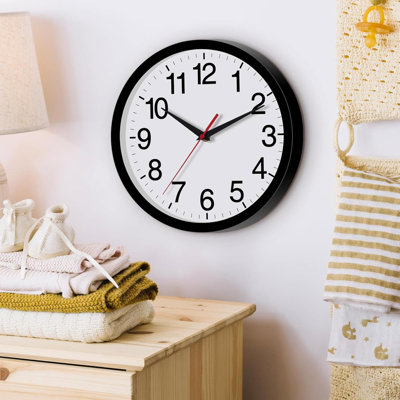 Petite horloge murale silencieuse sans pile