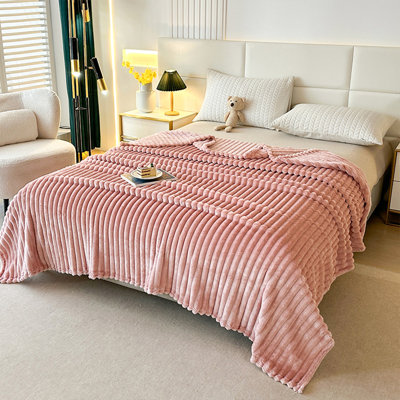 Snooztex Soft 3D Striped Throw Blanket for Couch Sofa Bed, Cozy Plush Fluffy Fleece Blanket for Bedroom Home Decor, Warm Lightweight Gentlesoft Blanket Gifts for Birthday (White, Full)