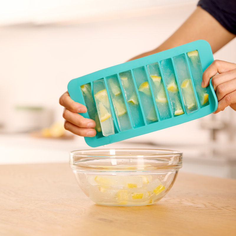 Lékué Ice Stick Tray With Lid 