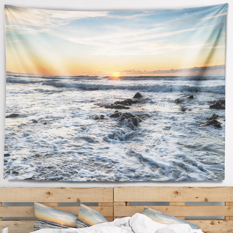 Seashore white surf avec une tapisserie de mer turbulente, H 32 po x l 39 po