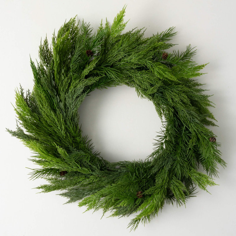 Couronne de Noël en cèdre vert artificiel 28 po, vert